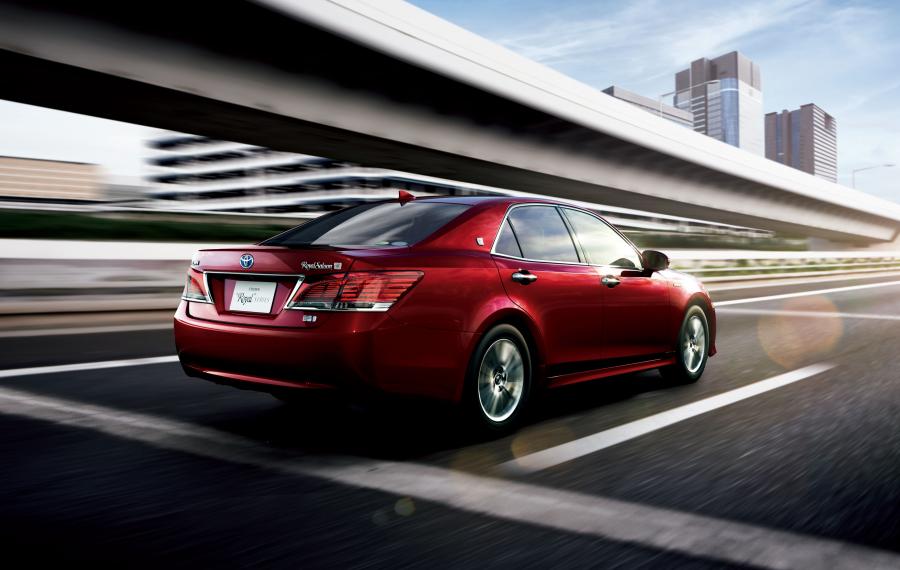  Toyota Crown Royal Saloon G Hybrid (S210) 2015 года  (фото 6 из 7)